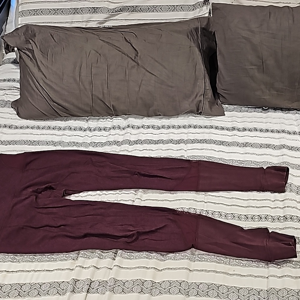 Lululemon Devi Stirrup Leggings